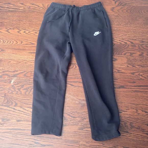 BLACK NIKE SWEATPANTS - Picture 1 of 1